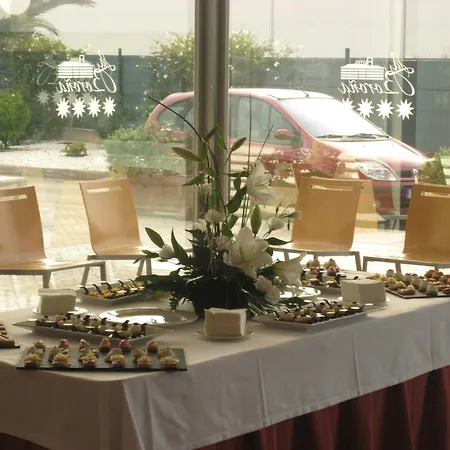 Otel La Borona 4*