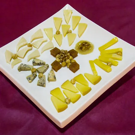 ホテル La Borona ヒホン